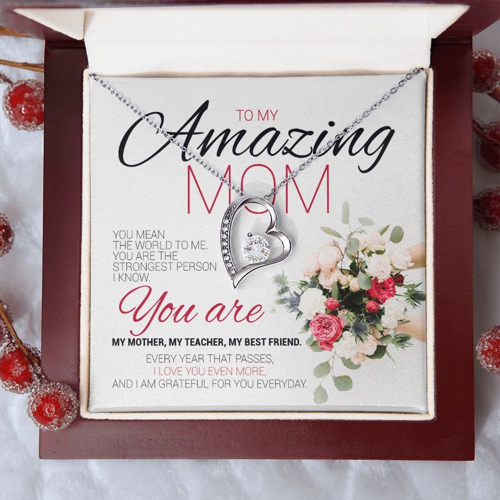 Amazing Mom Message Card Necklace